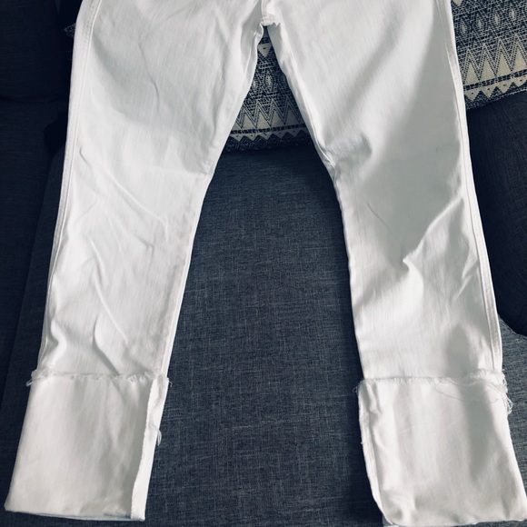 MOTHER Denim - MOTHER DENIM Dusty Cuff Fray in Act Natural